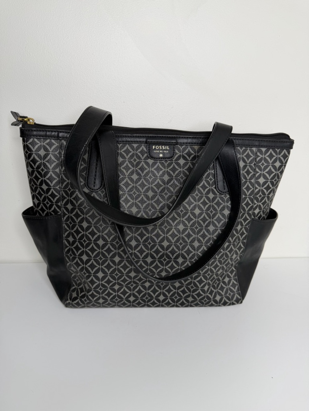 Fossil Sydney Shopper Tote Black Geometric Diamond Print SHB1302